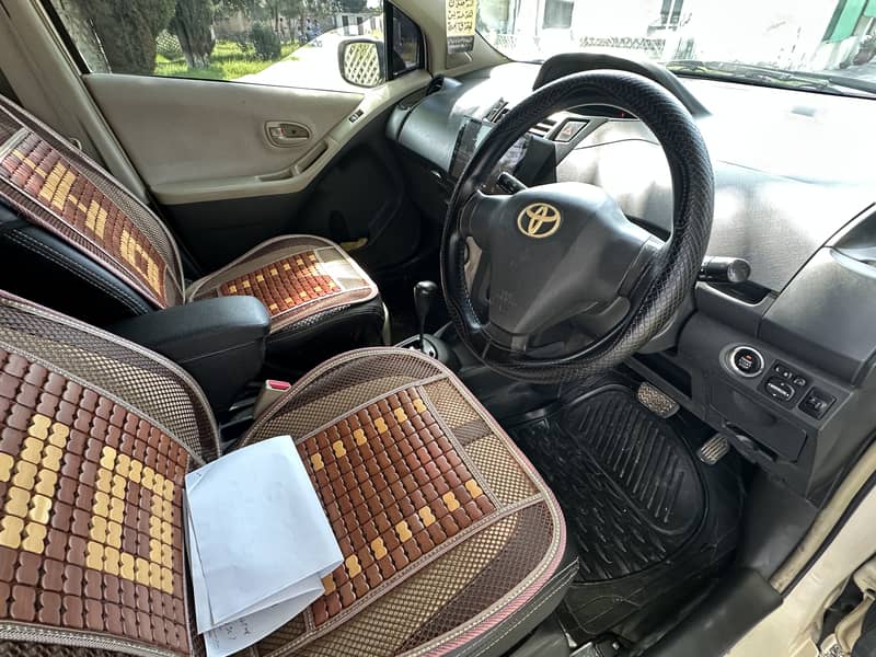 Vitz 2006 3
