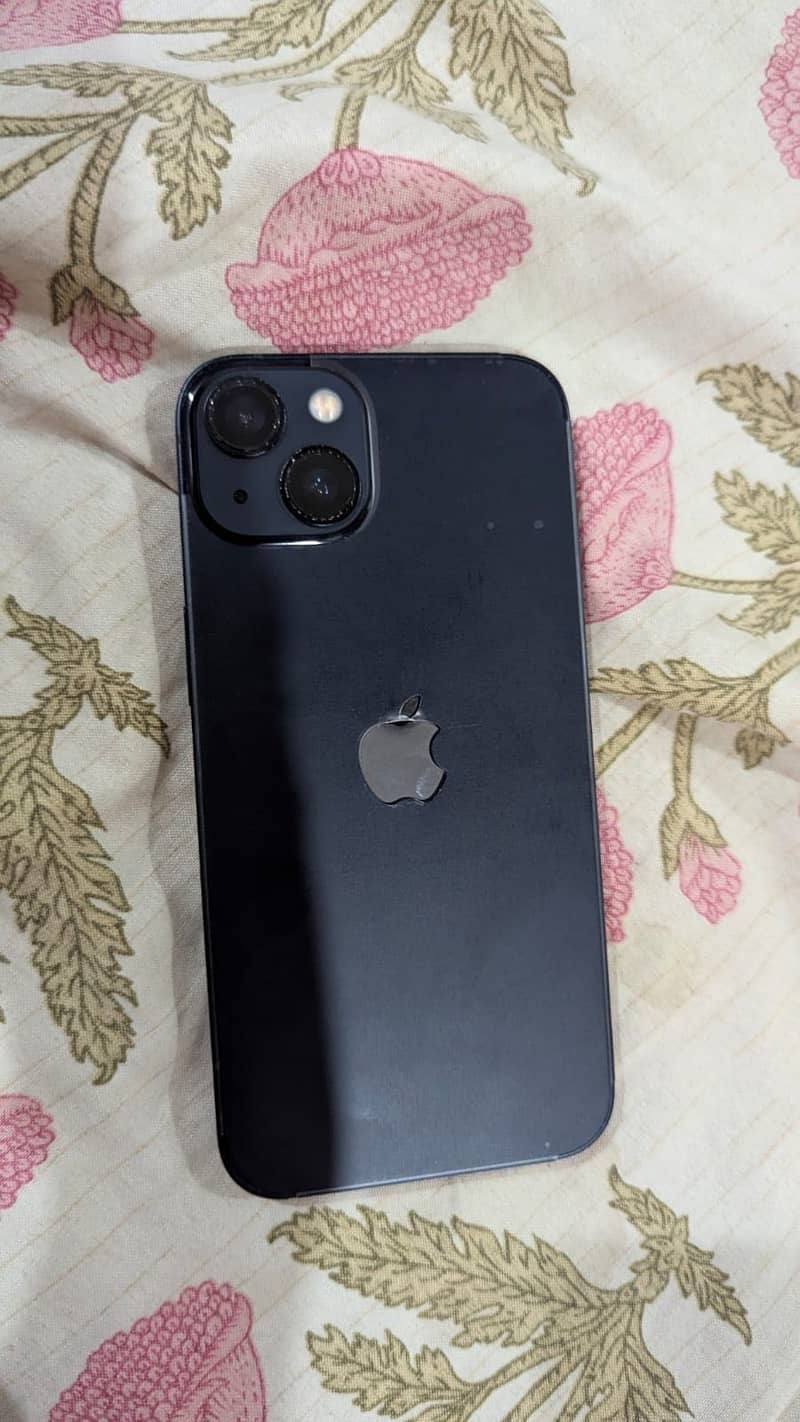 Apple iPhone 13 2