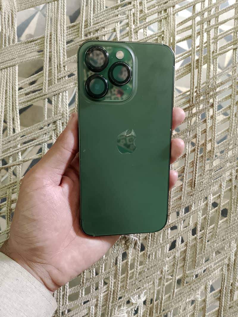 Apple iPhone 13 Pro 0