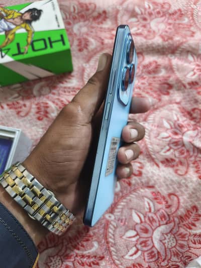 Infinix Hot 40 Pro