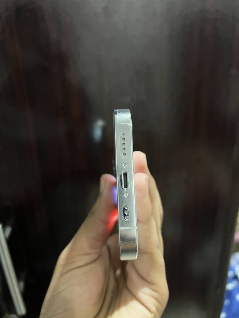 Apple iPhone 14 Pro 2