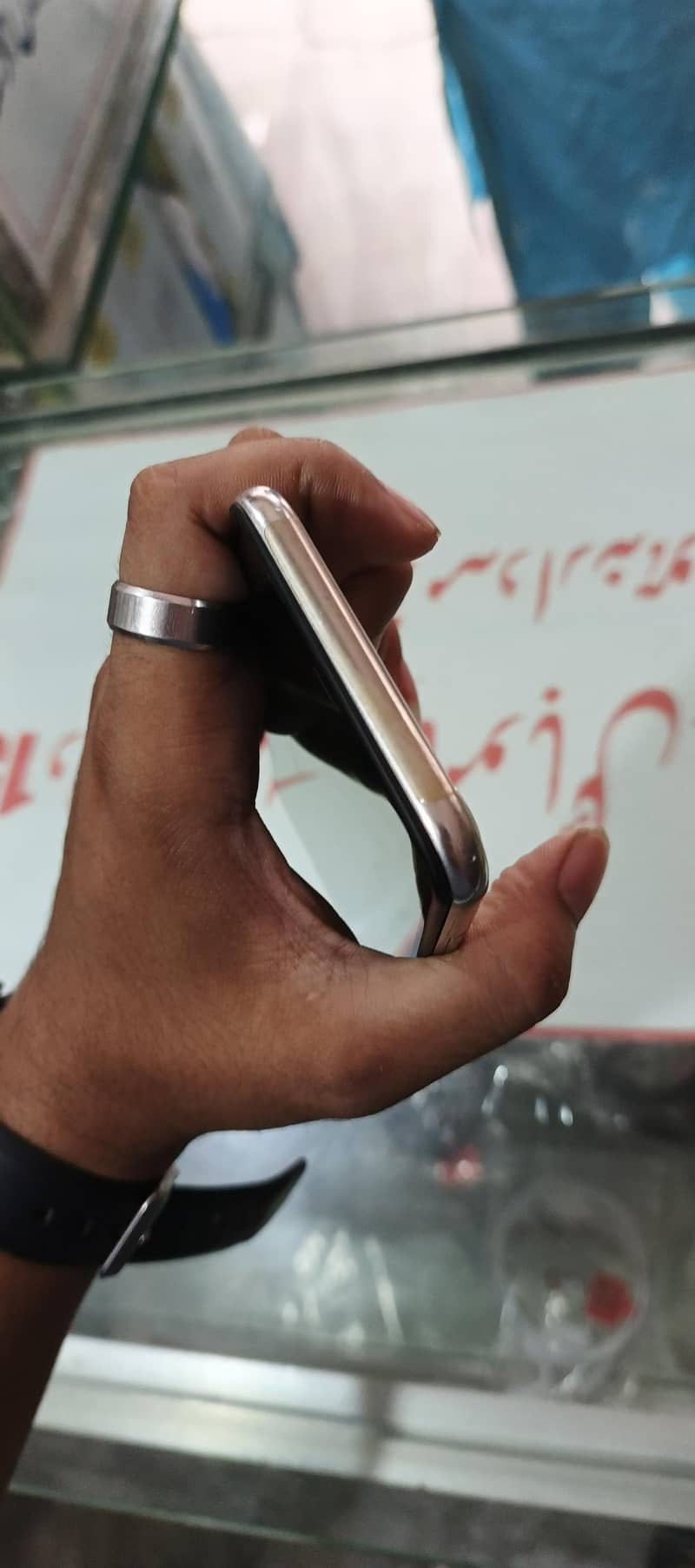Apple iPhone X 4