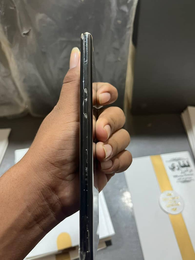 Samsung Mobile Note 8 5