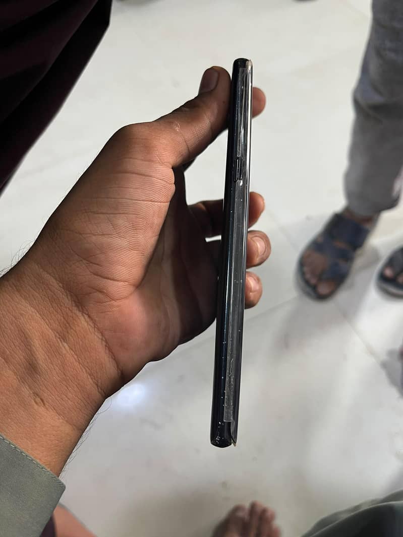 Samsung Mobile Note 8 6