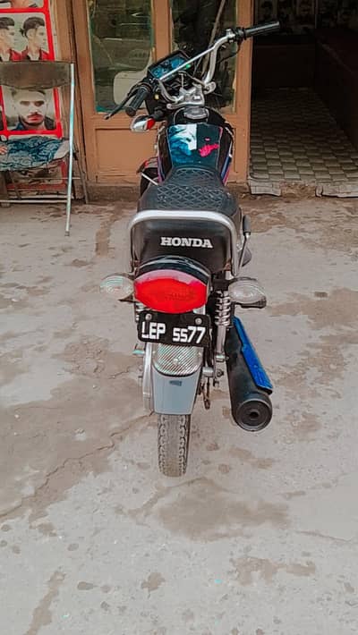 Honda 125 bht hi achi halate me h