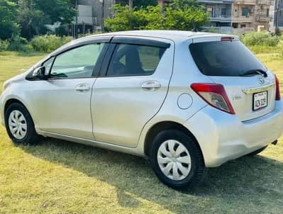Toyota Vitz F 1.0 Automatic.