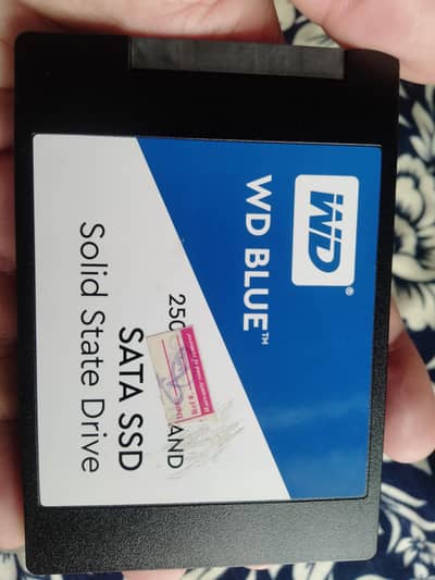WD BLUE SSD HARD DRIVE 250 GB