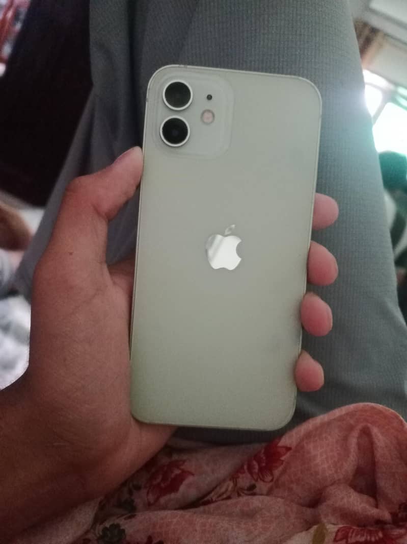Apple iPhone 12 0
