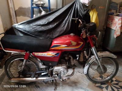 United Motorcycle 2017 Model very good Condition sell All Documents ha