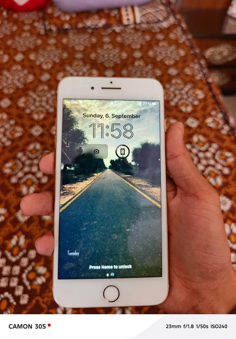 iPhone 8puls 3