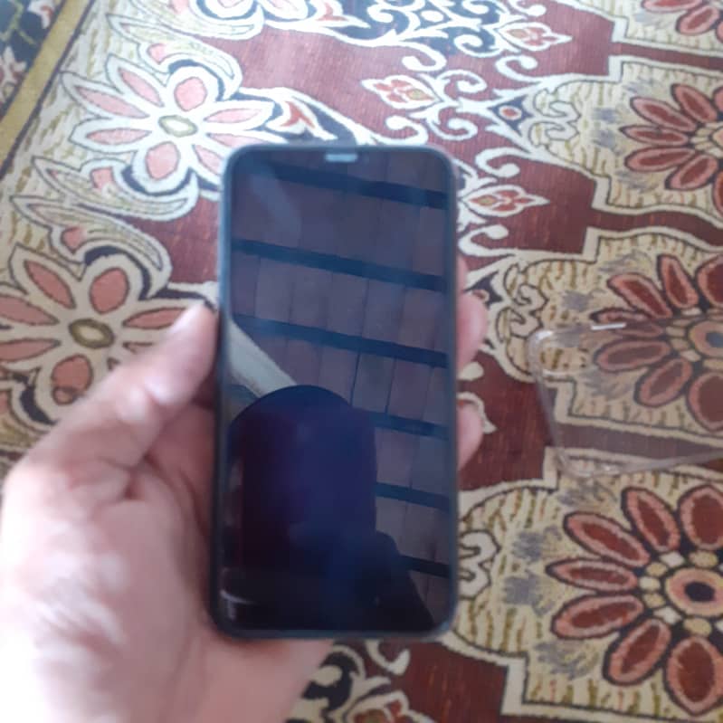 Apple iPhone XS 1