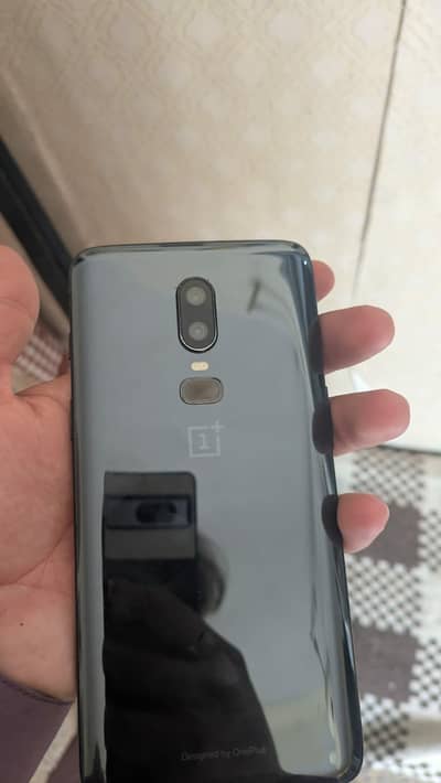 One Plus 6 8/128