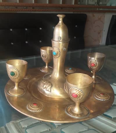 Brass Antique Showpiece