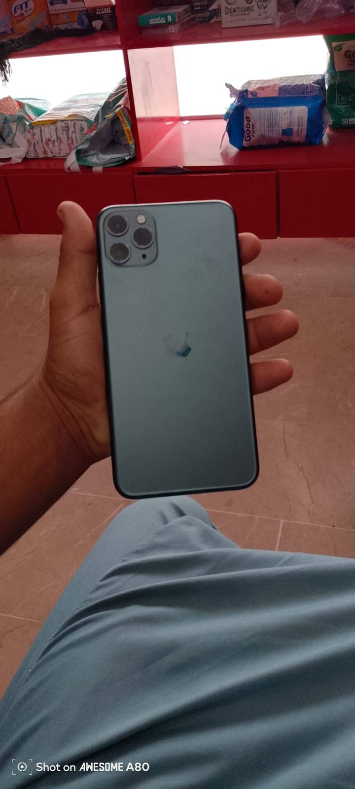 Apple iPhone 11 Pro Max 2