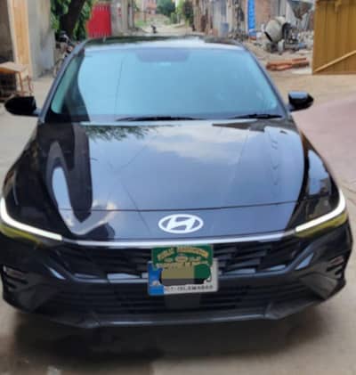 Hyundai Elantra Hybrid