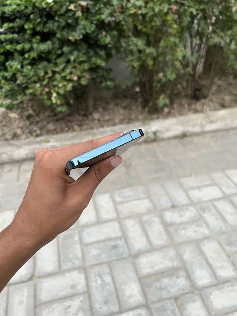 Apple iPhone 12 Pro Max 6
