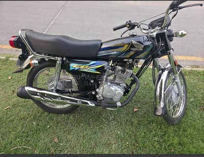 Honda CG 125 2026 1800km pristine condition