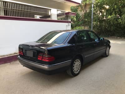 Mercedes E Class. . . Reg 2004. . Extraordinary Mint Condition.