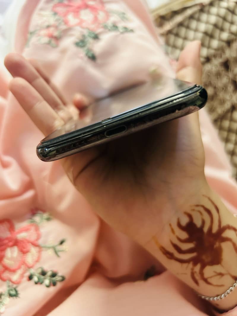 Apple iPhone X 2