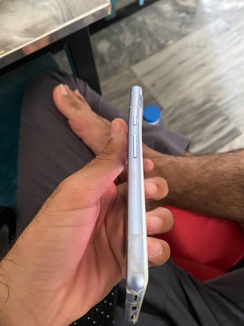 Google Pixel 7a 4