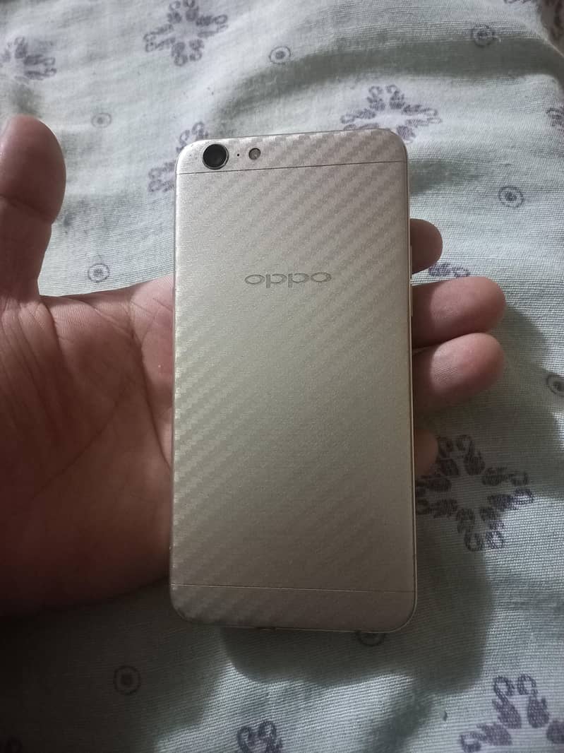 OPPO A57 1