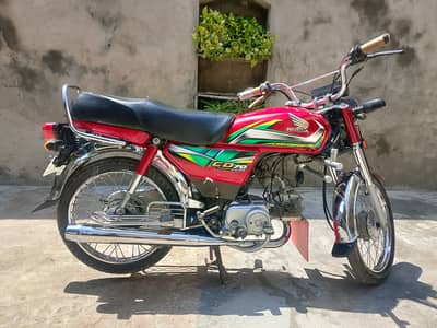 Honda CD 70 2023