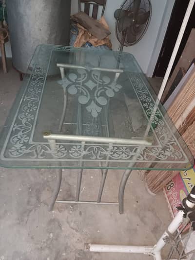 Elegant Glass Dining Table – 5mm Glass