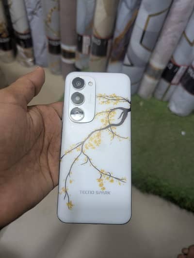 Tecno CAMON 40 Pro