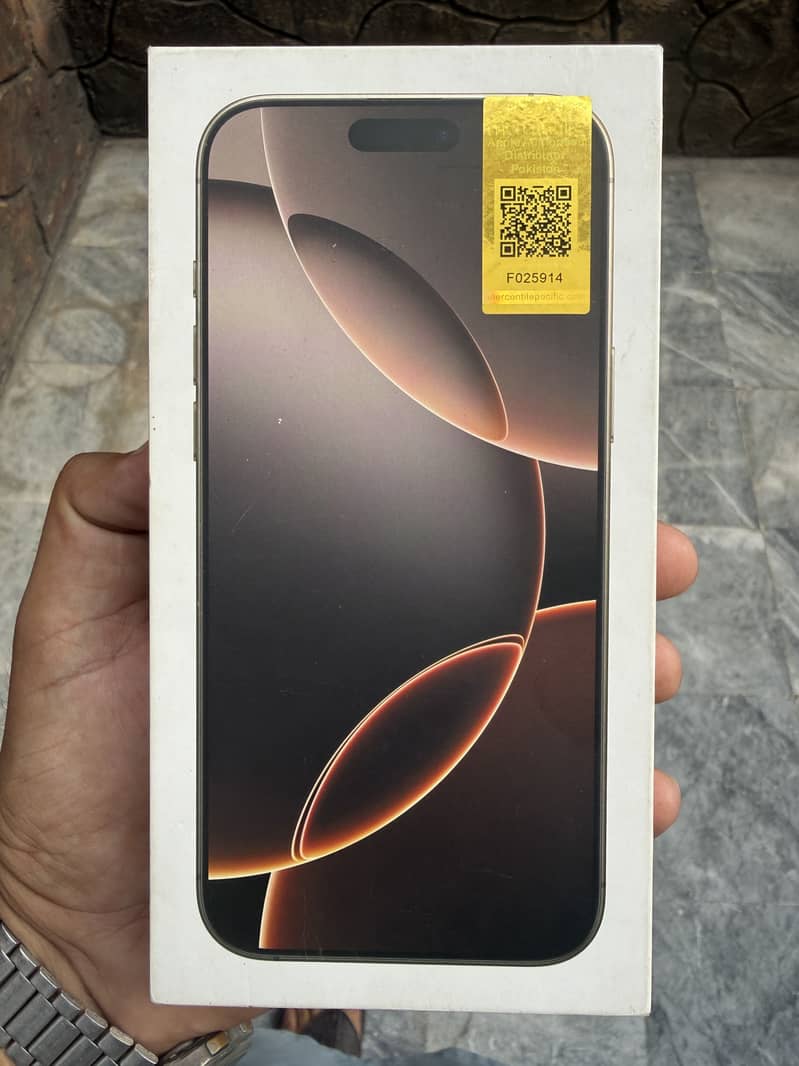 Apple iPhone 16 Pro Max 1