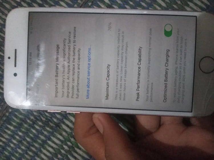 Apple iPhone 7 0