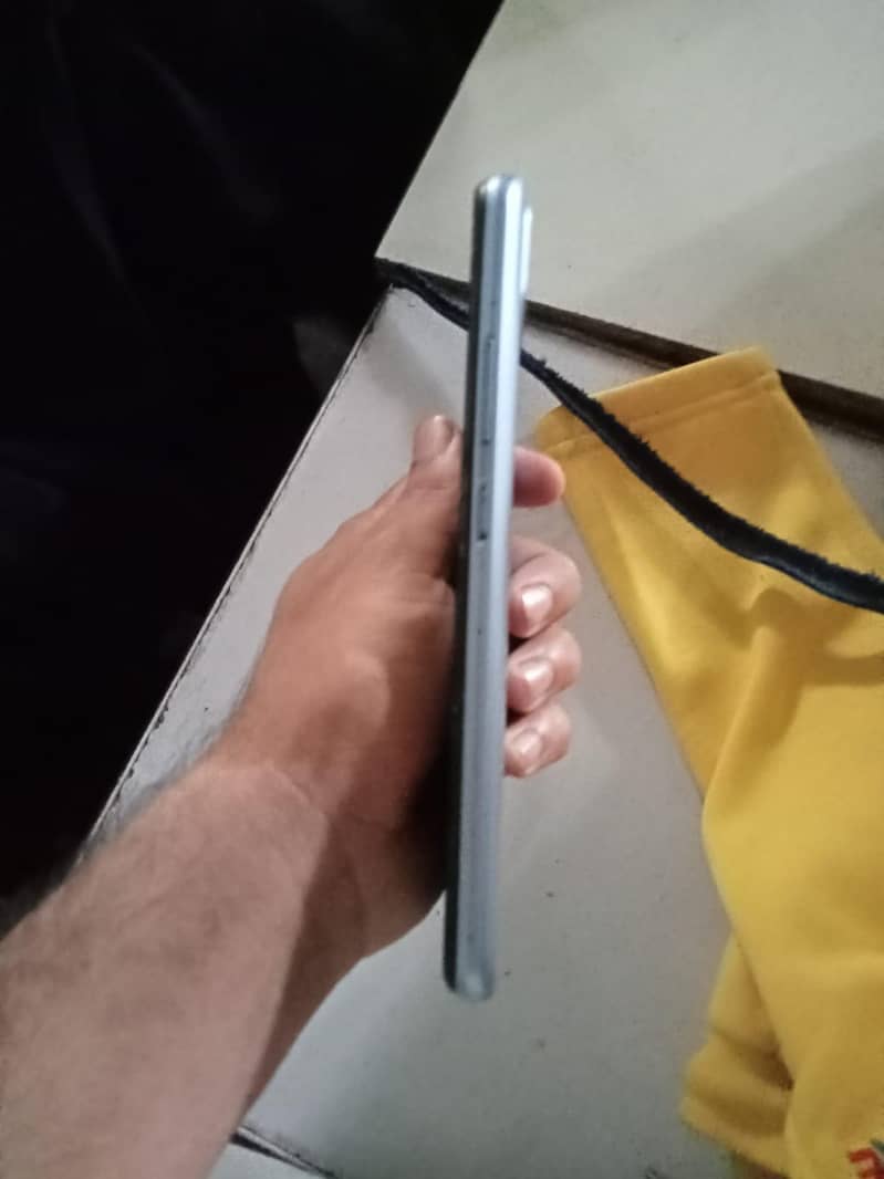 Realme C25 2