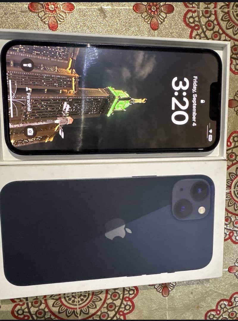 Apple iPhone 13 1