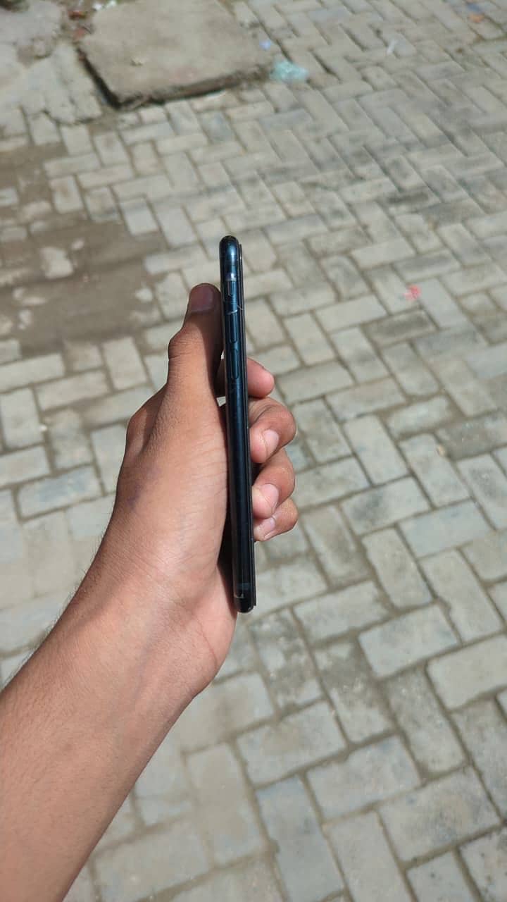 Apple iPhone SE 3