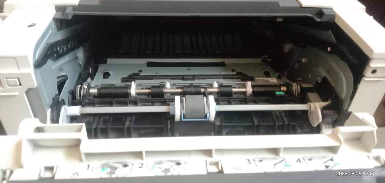 hp laserjet402 0