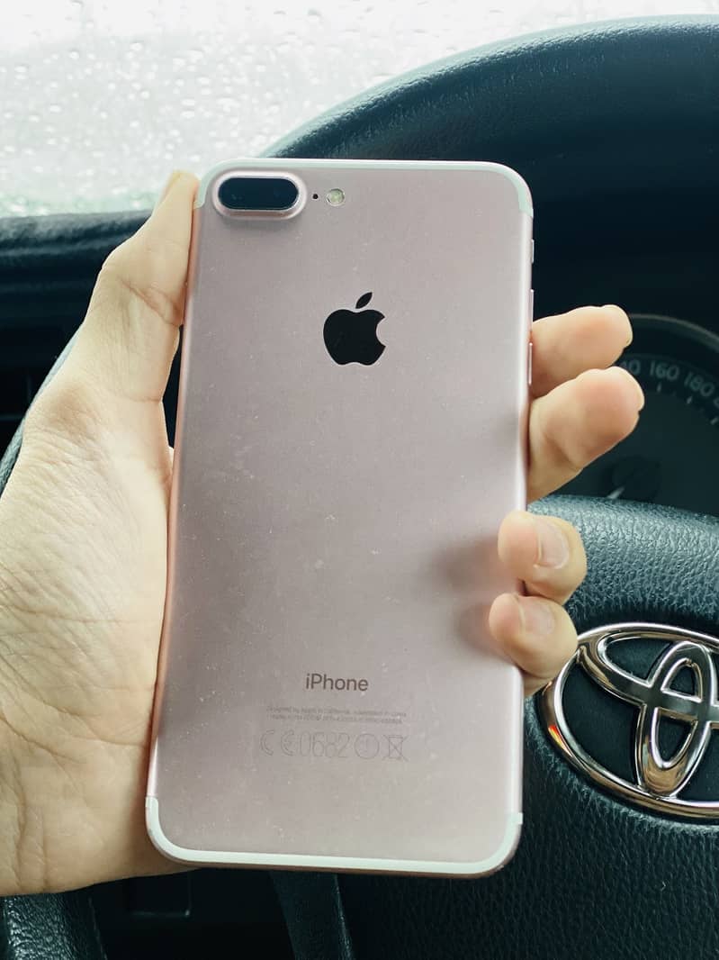 Apple iPhone 7 Plus 4