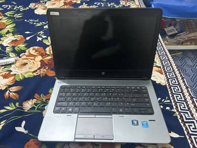 HP LAPTOP FOR SALE - EXCELLENT CONDITION 10 / 8