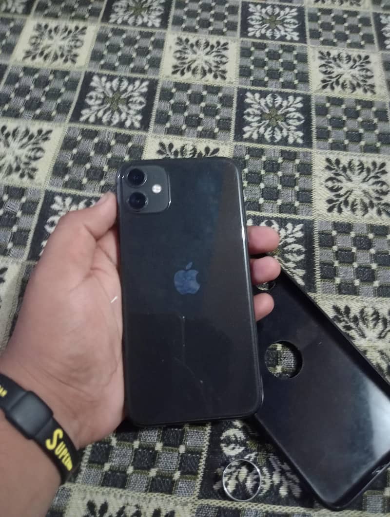 Apple iPhone 11 3