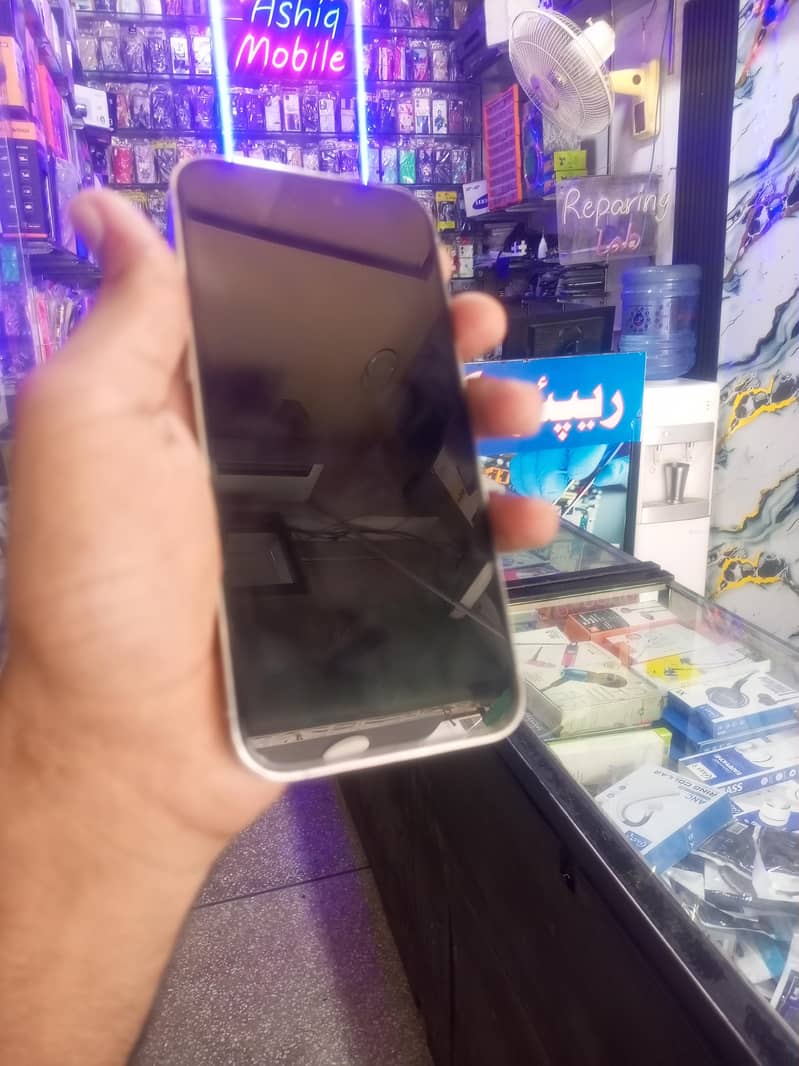 Apple iPhone 14 Pro Max 1