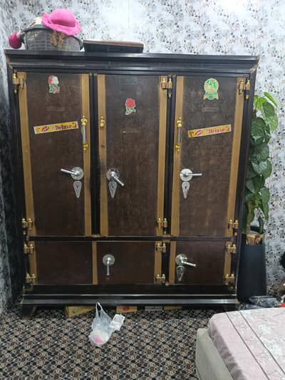 lohe ki cupboard