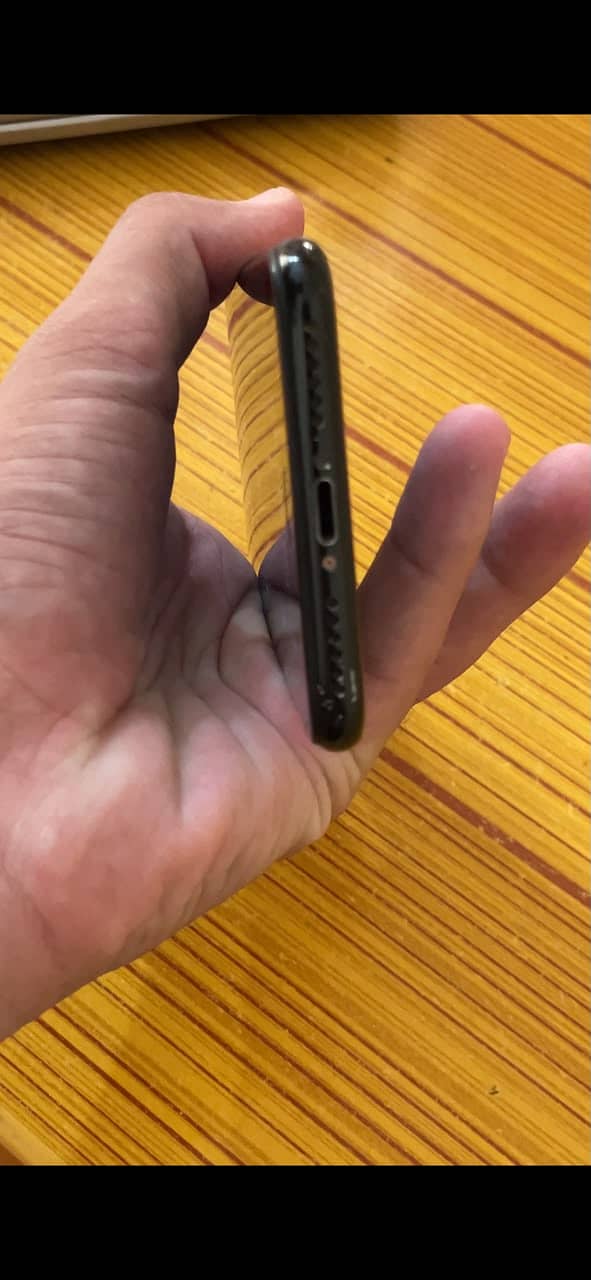 Apple iPhone 7 7