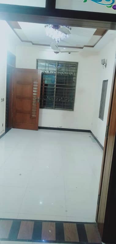 VIP beautiful 5 Marla portion is available for rent in sabzazar Lahore