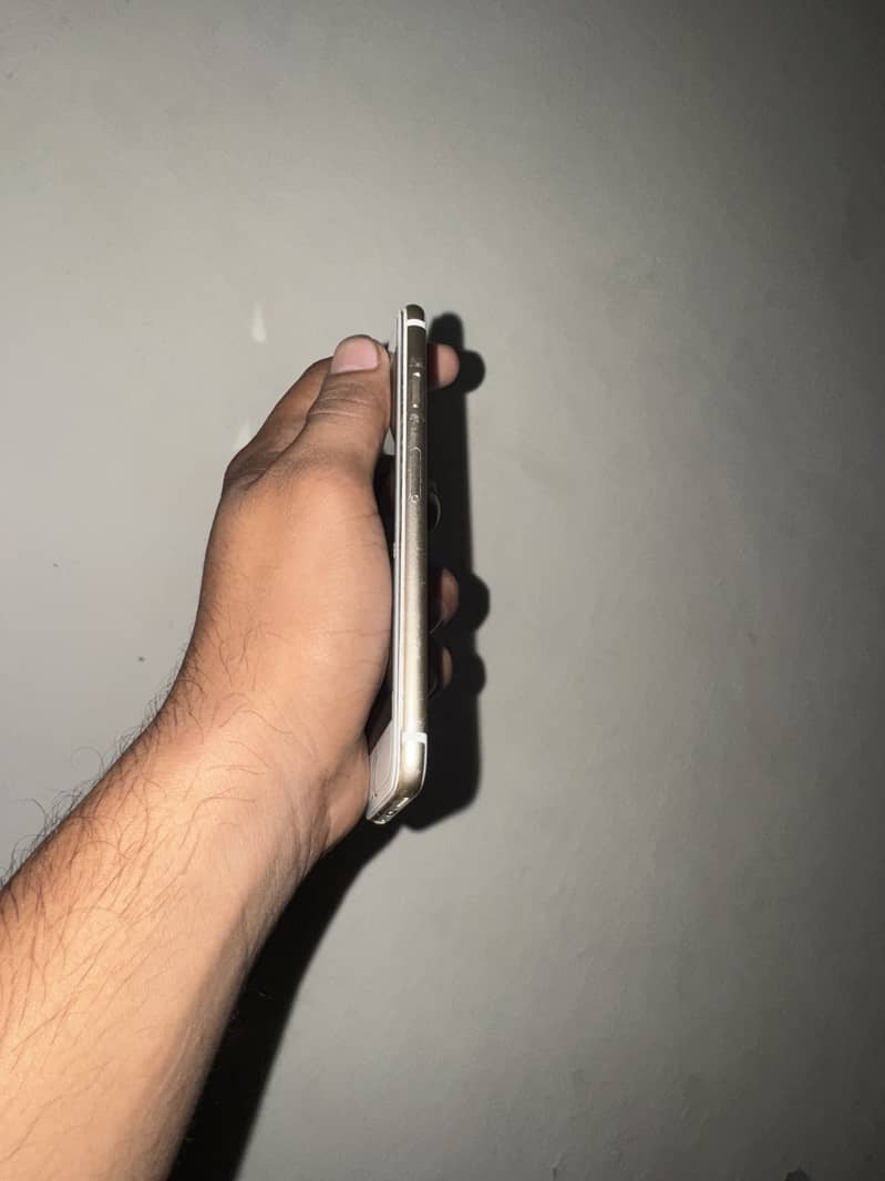 Apple iPhone 6 0