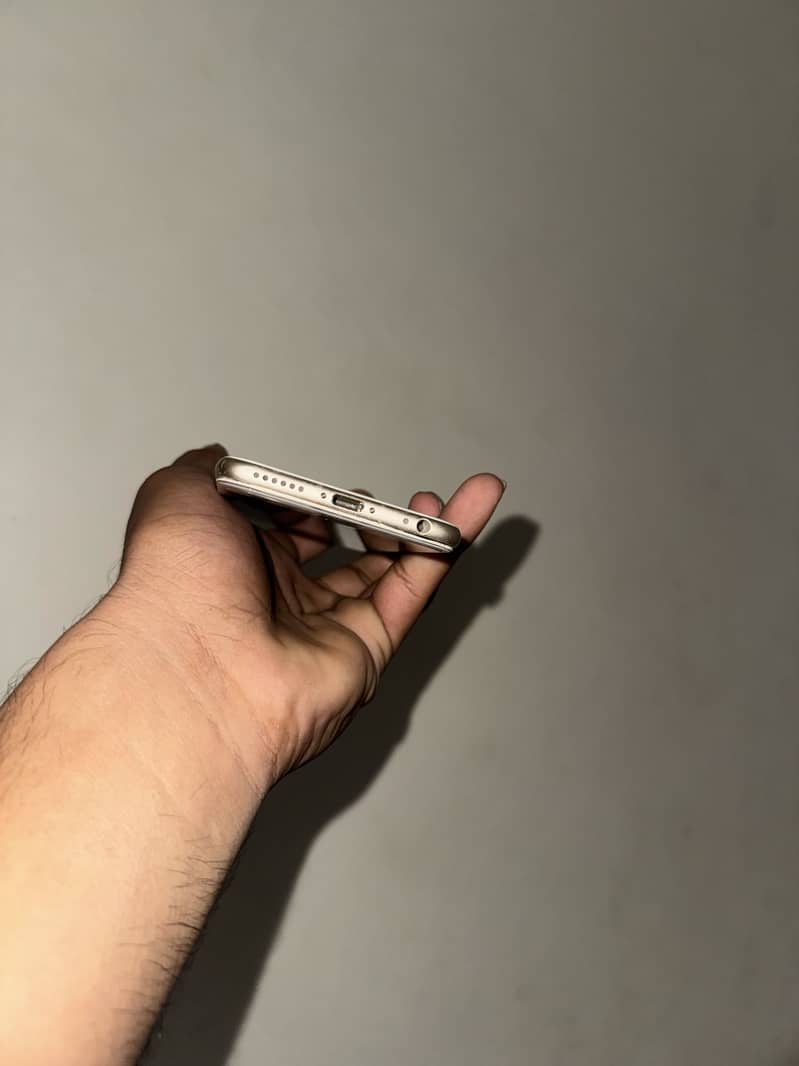Apple iPhone 6 2
