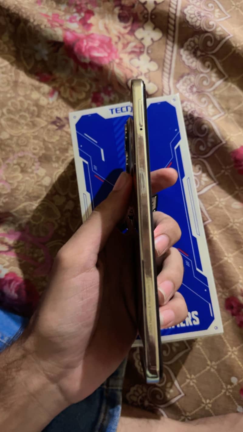Tecno SPARK 30 Pro 1