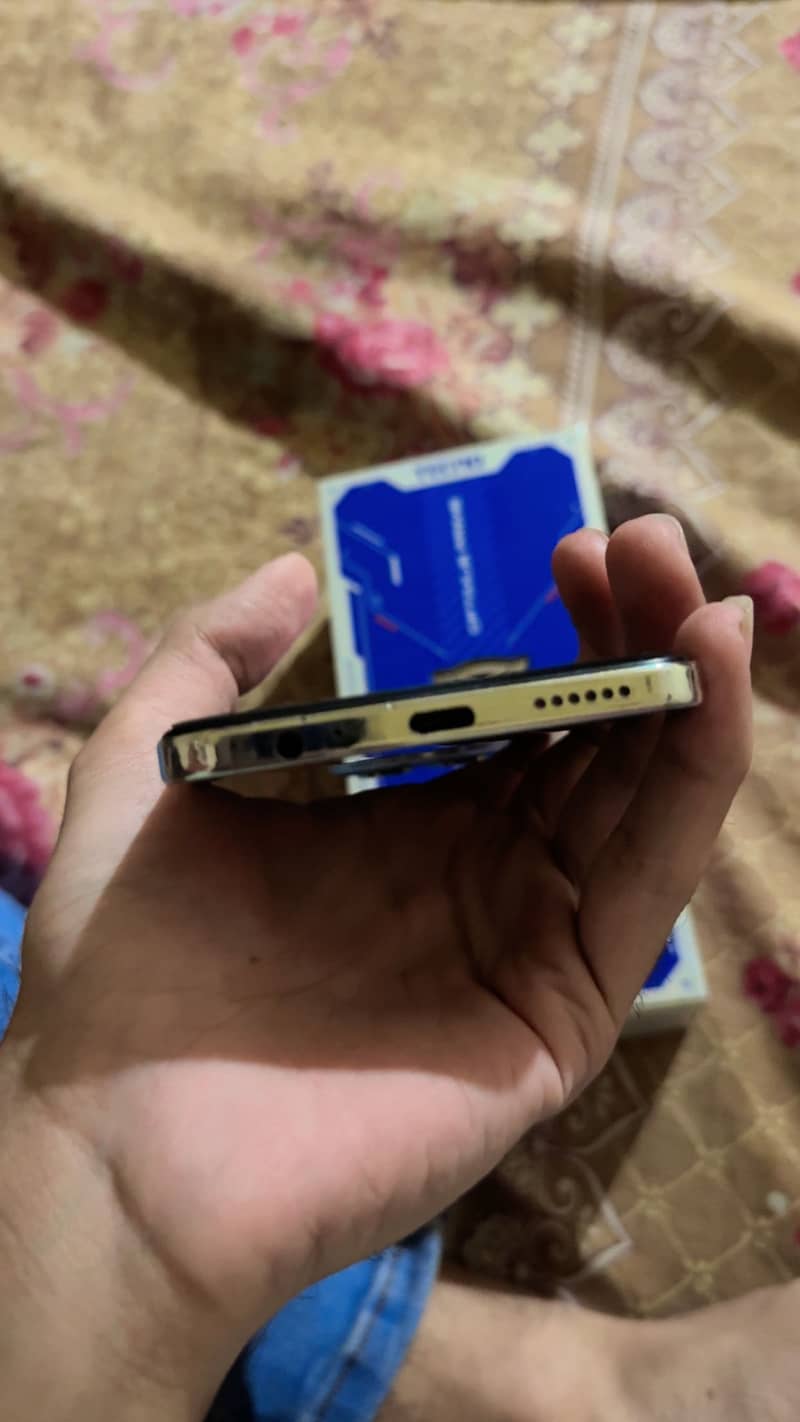 Tecno SPARK 30 Pro 4