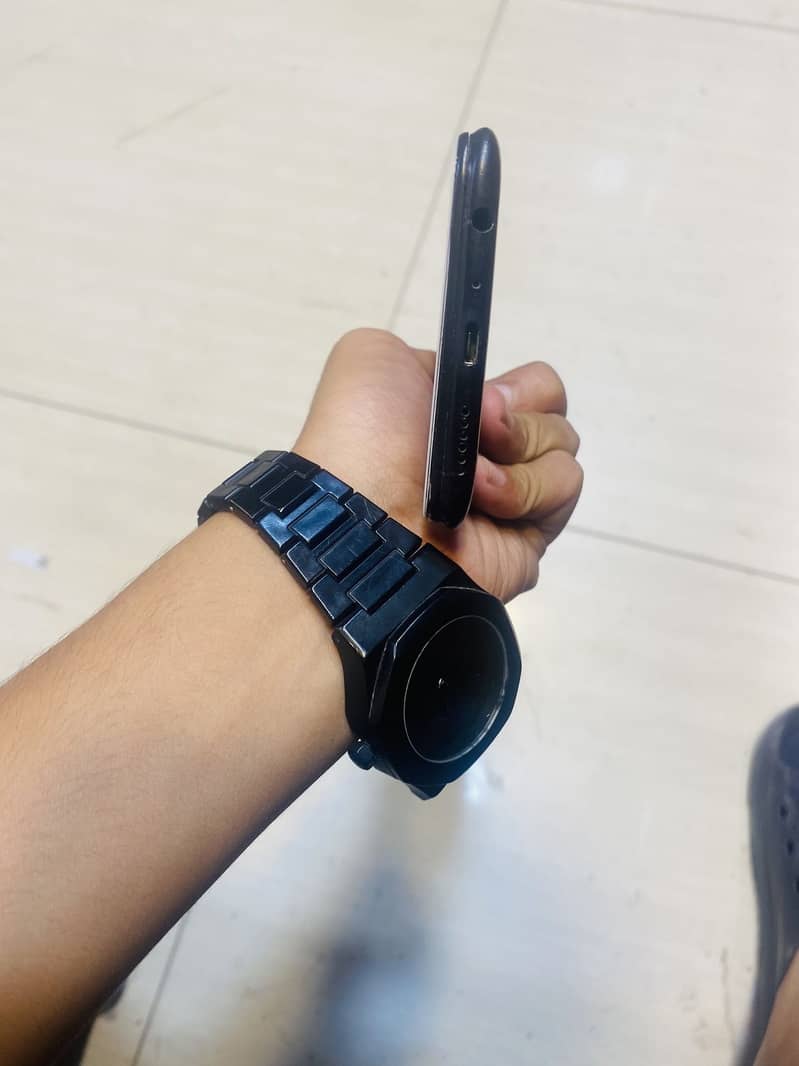 OPPO A83 0