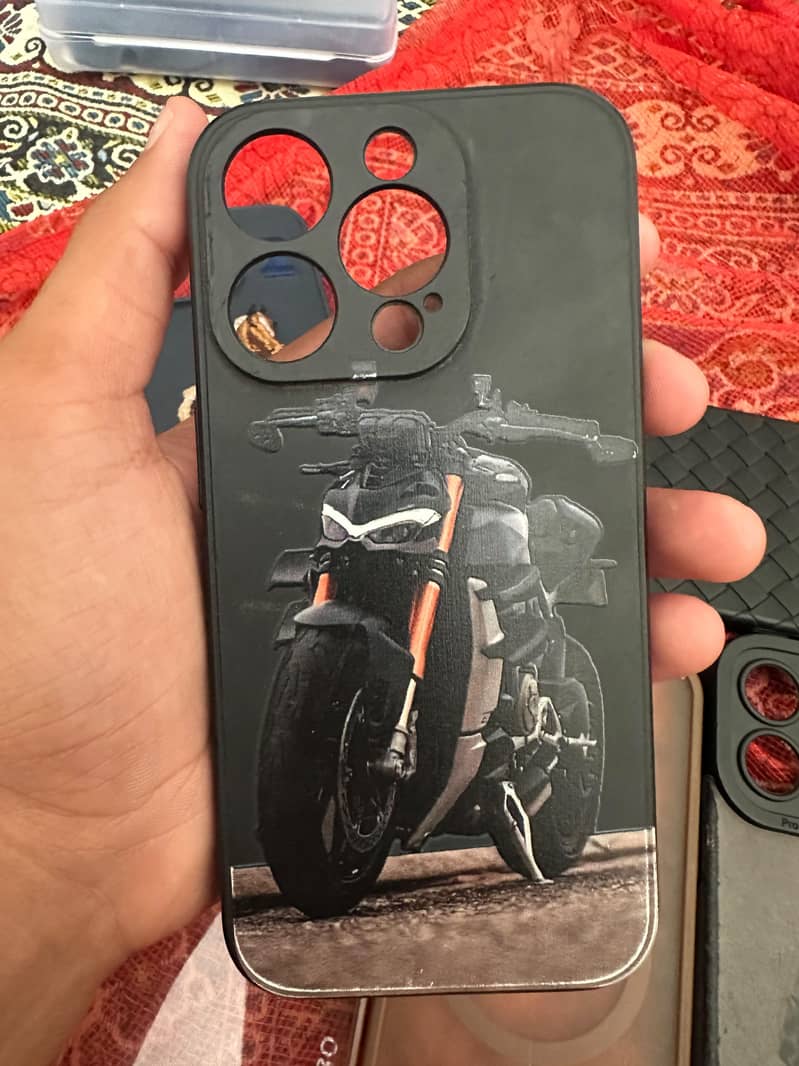 Apple iPhone 15 Pro 2