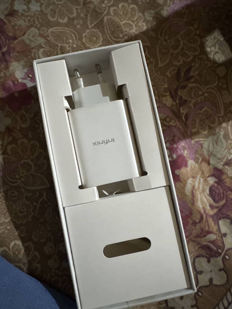 Tecno SPARK 30 Pro 8