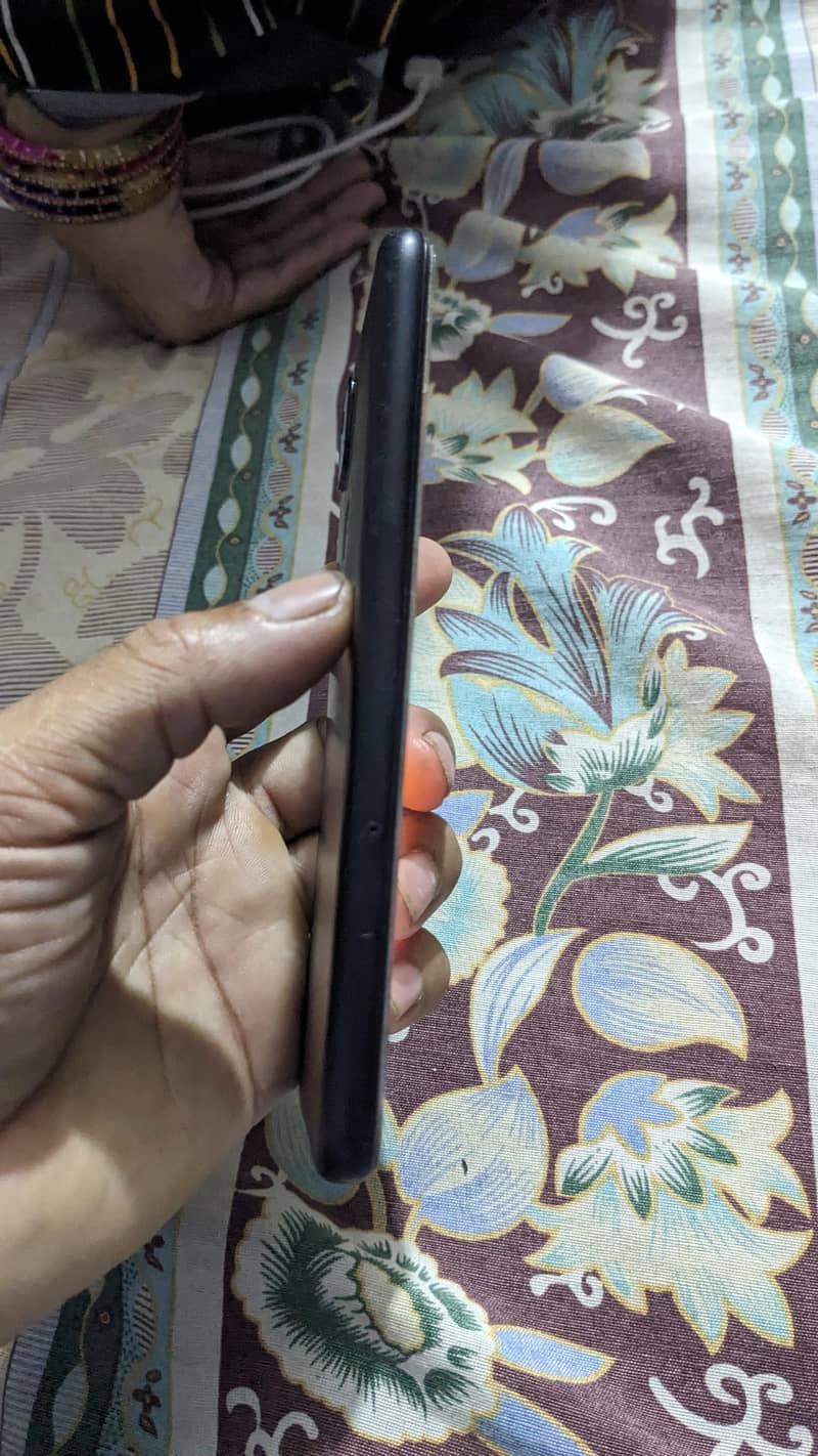 Google Pixel 4a 3