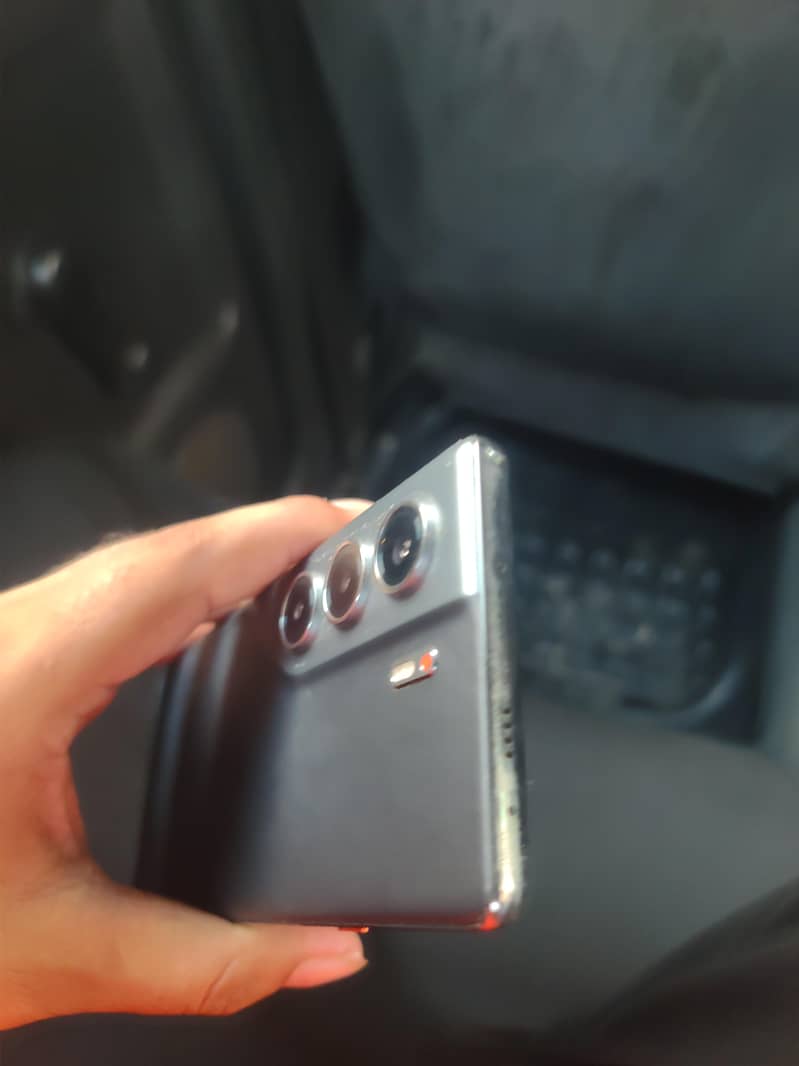 Tecno CAMON 40 Pro 1